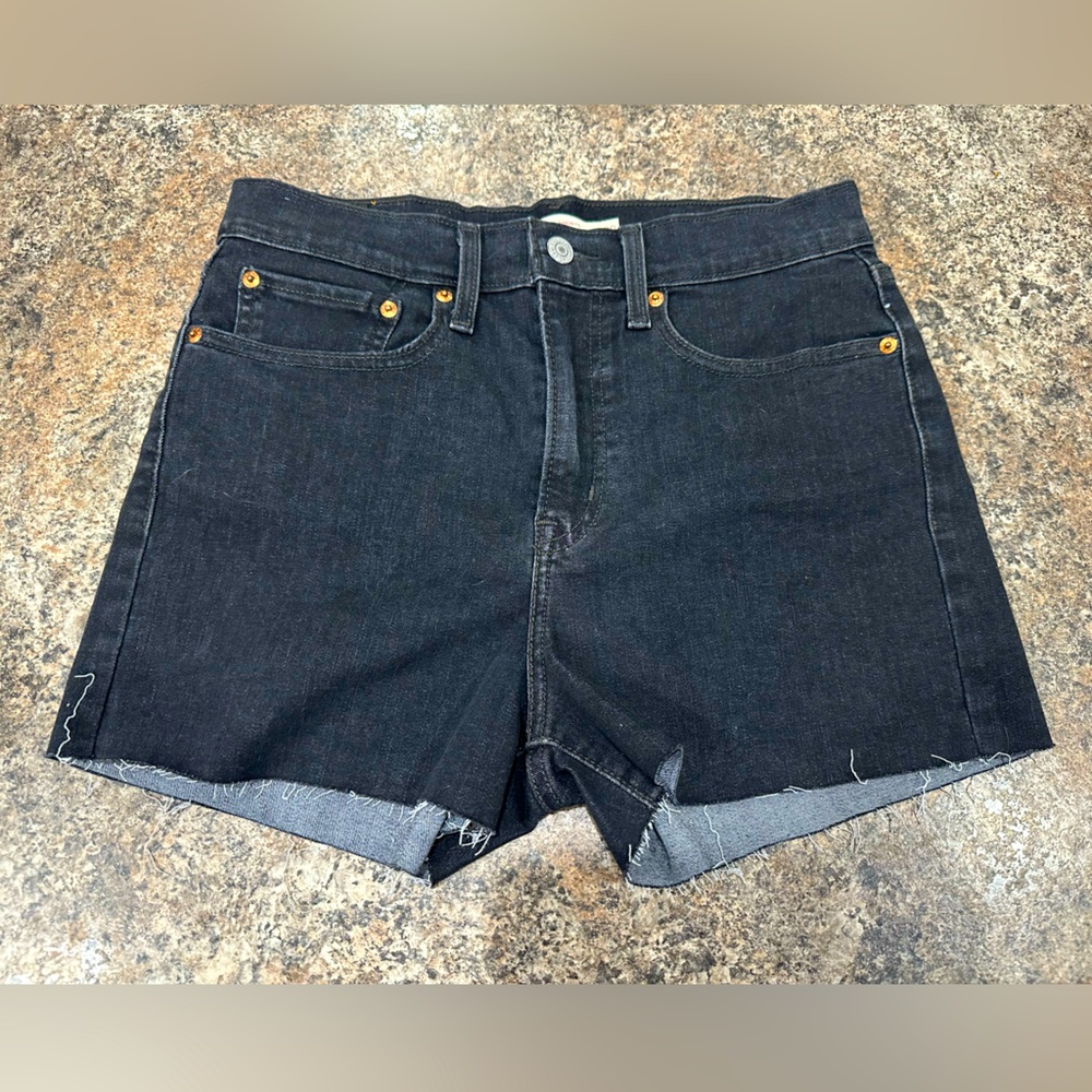 Levi's Women’s High Rise Shorts - size 30